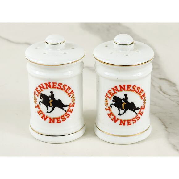 Salt & Pepper Shakers Tennessee Souvenir 80's Porcelain 2 3/4" Gold Trim Vintage - Picture 1 of 12